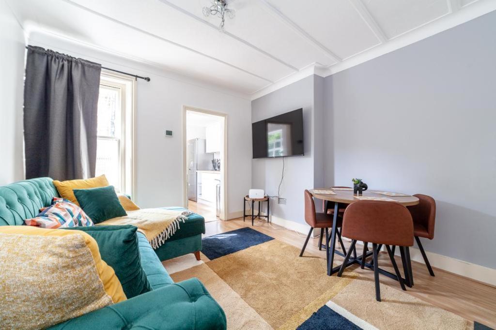 One Bedroom Flat In The Heart Of Brixton Лондон Экстерьер фото